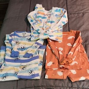 Lot If 3 Boys Pajama Sets, 4t From Carters And Nickolodeon